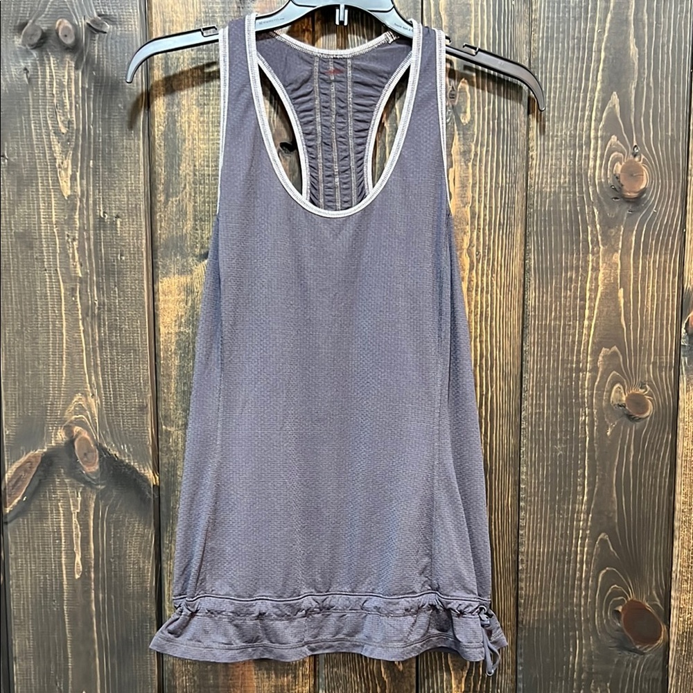 Lululemon No Limits Tank Size 4 Grey Racerback Drawstring Hem Athleisure‎ Active